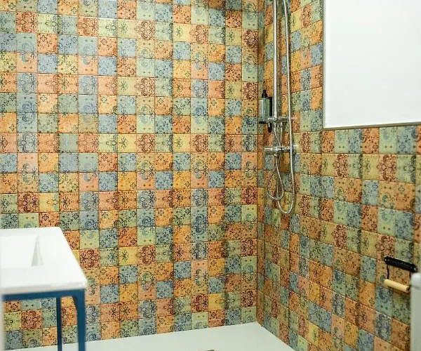 Apartamentos Avanel *